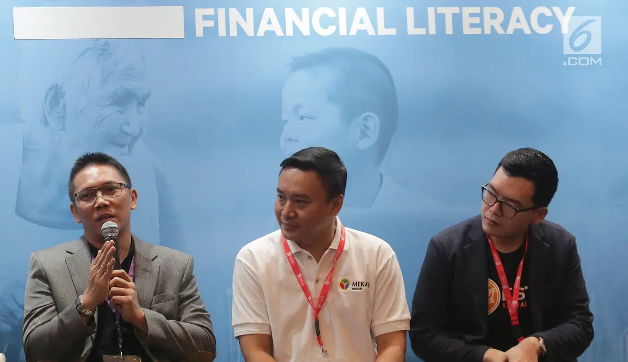 Kepala Bidang Kelembagaan dan Humas AFPI Tumbur Pardede saat menjadi narasumber Talkshow Financial Literacy di Indonesia Fintech Summit & Expo 2019, Jakarta, Selasa (24/9/2019). Talkshow bertajuk P2P Lending 101: How to Choose The Right P2P Platform for Your Needs. (Liputan6.com/HO/Ismail)
