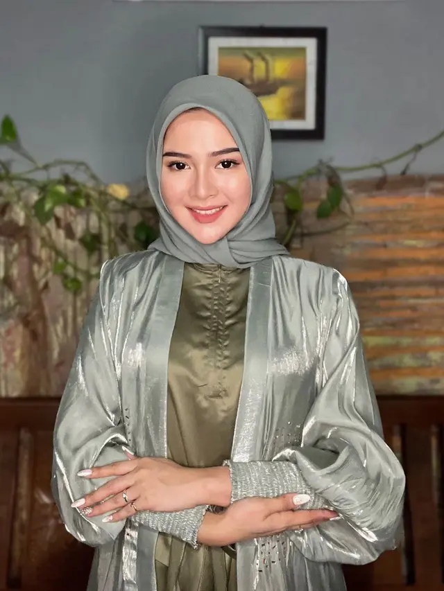 Resmi di Lamar, Ini 7 Potret Mesra Denny Caknan dan Bella Bonita