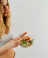 Clean eating dapat menjadi sebagai salah satu cara untuk membantu mengatur pola konsumsi makanan (Sumber: Pexels.com)