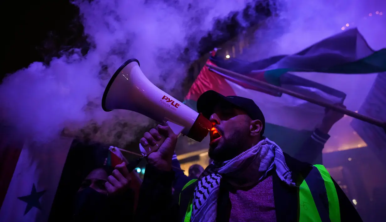 Para penyelenggara mengatakan mereka menuntut diakhirinya genosida dan juga mendukung Gaza. (Darryl Dyck/The Canadian Press via AP)