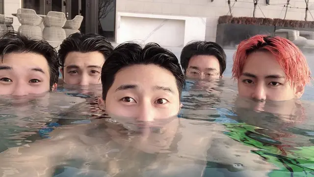 Wooga Squad: Park Seo Joon, V BTS, Park Hyung Sik, dan Peakboy. (Instagram/ bn_sj2013)