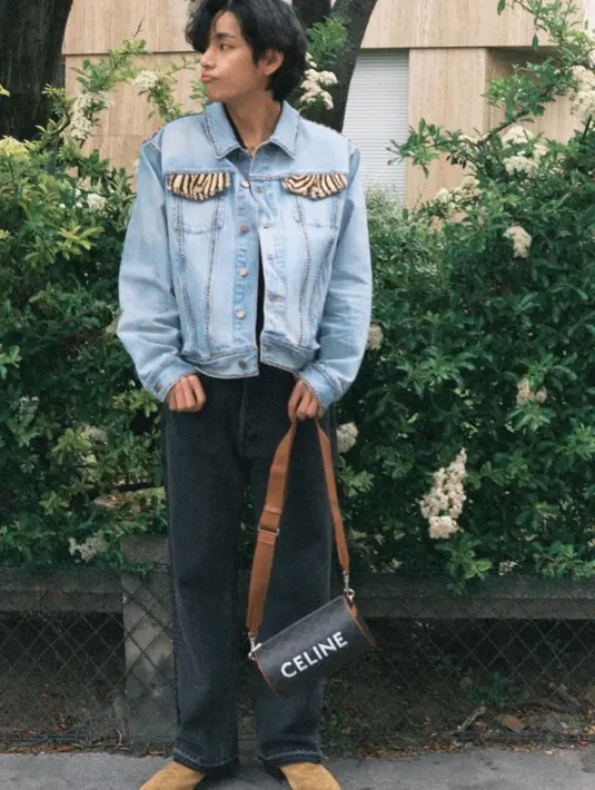 Sebelumnya, V BTS juga dikonfirmasi bekerja sama dengan Min Hee Jin atau CEO ADOR yang juga menangani NewJeans. Hal ini pun membuat banyak penggemar atau ARMY begitu menantikan lagu serta video klipnya. (Liputan6.com/IG/@thv)