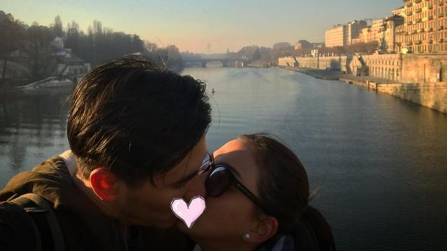 10 Seleb Ini Nggak Risih Unggah Foto Ciuman Bibir Dengan Pasangannya