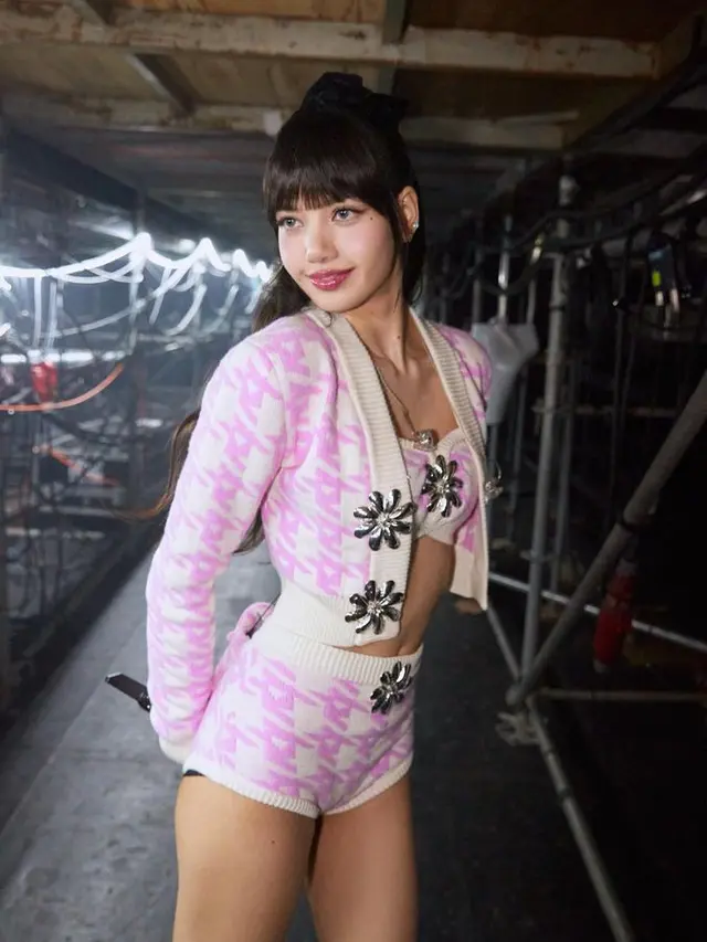 Lisa BLACKPINK