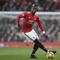Gelandang Manchester United, Paul Pogba mencattkan namanya pada daftar pemberi assist terbanyak Premier League, Pogba total mengantongi lima assist hingga pekan ke-16. (AFP/Oli Scarff)