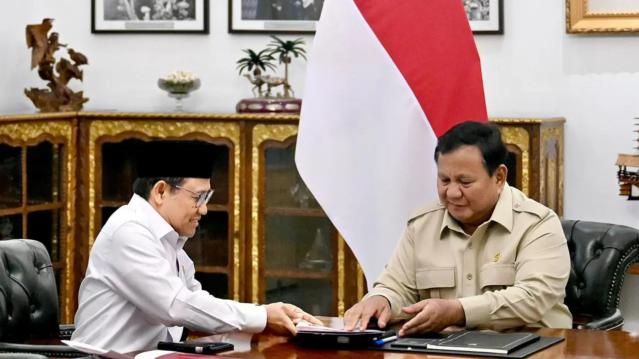 Menteri Koordinator Pemberdayaan Masyarakat Muhaimin Iskandar atau Cak Imin Bertemu Presiden Prabowo Subianto