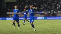 Tyronne del Pino mencetak gol saat Persib Bandung menang 2-1 atas PSIS Semarang pada pekan kelima BRI Liga 1 di Stadion Si Jalak Harupat, Soreang, Kabupaten Bandung. (Bola.com/Dok.Persib Bandung)