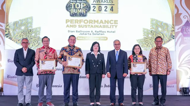 Direktur Utama BRI Sunarso Raih Penghargaan Best CEO: Bukti Kepemimpinan di Era Digital