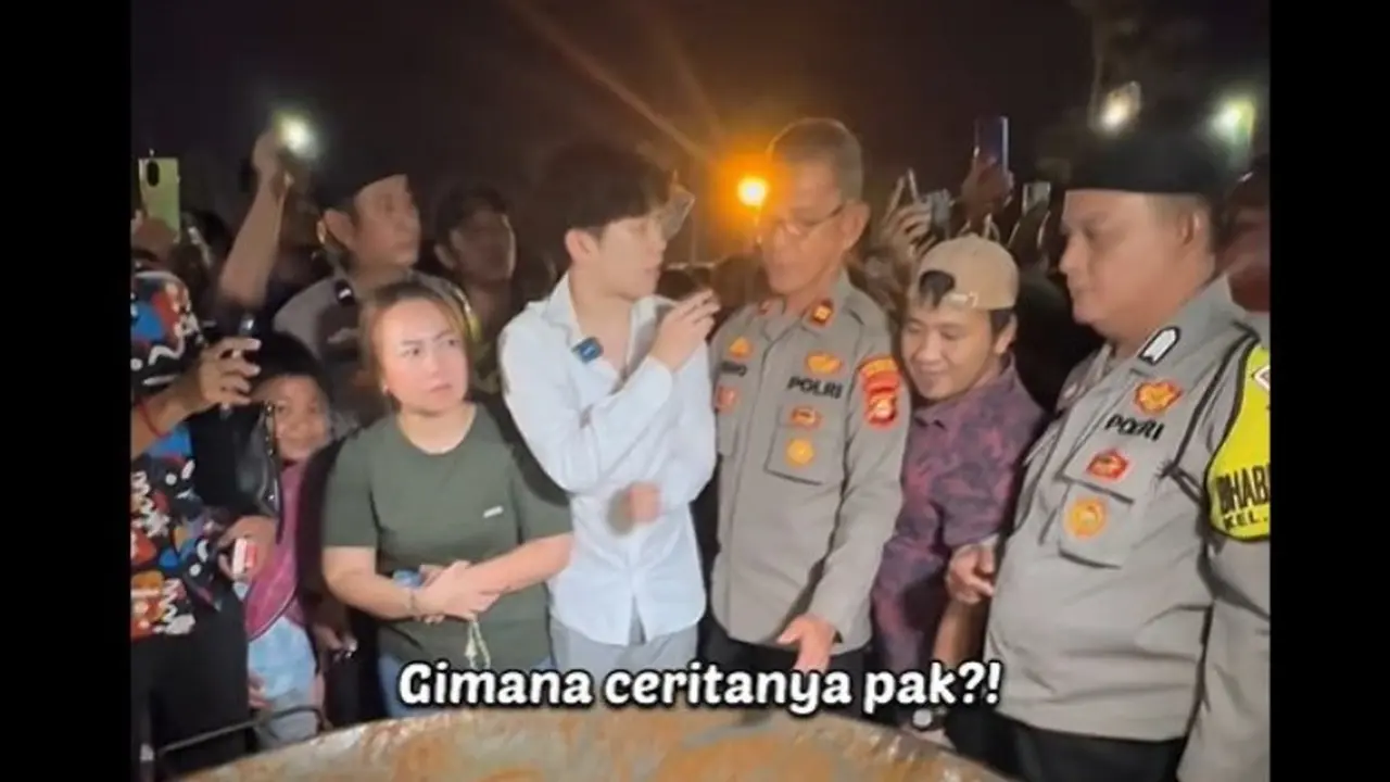Willie Salim Masak Rendang 200 Kg untuk Berbagi, Ludes Diserbu Warga Meski Belum Matang.  foto: TikTok @williesalim