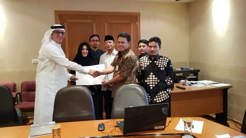 Penandatanganan kontrak angkut bagasi jemaah haji dari Bandara Arab Saudi langsung ke hotel jemaah. Dok Kemenag