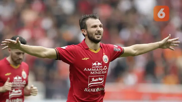 Penyuplai bola di Persija