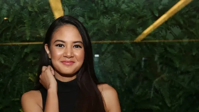 [Bintang] Aurelie Moeremans