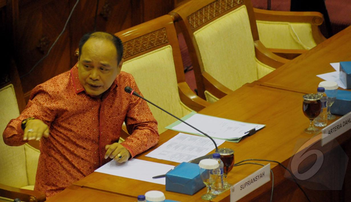 Pemilik apartemen, Supriansyah saat rapat dengar pendapat dengan Komisi III, Jakarta, Senin (16/02/2015). RDP terkait pernyataan Plt Sekjen PDIP Hasto Kristiyanto  menyebut ada pertemuan dengan Abraham Samad. (Liputan6.com/Andrian M Tunay)