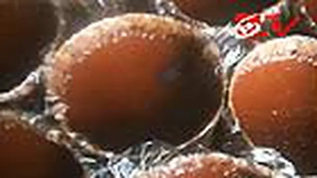 Perajin Kue Imlek Kebanjiran Pesanan