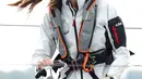 Kate Middleton berpartisipasi dalam perlombaan perahu King's Cup Regatta di Cowes, lepas pantai selatan Inggris pada 8 Agustus 2019. Menyesuaikan acara, tubuh Kate Middleton dibungkus jaket abu-abu dan celana pendek yang mengekspos kaki jenjangnya. (Andrew Matthews/Pool via AP)