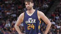 Dallas Mavericks resmi merekrut Jeff Withey yang dilepas Utah Jazz pada musim panas ini.(The Smoking Cuban)