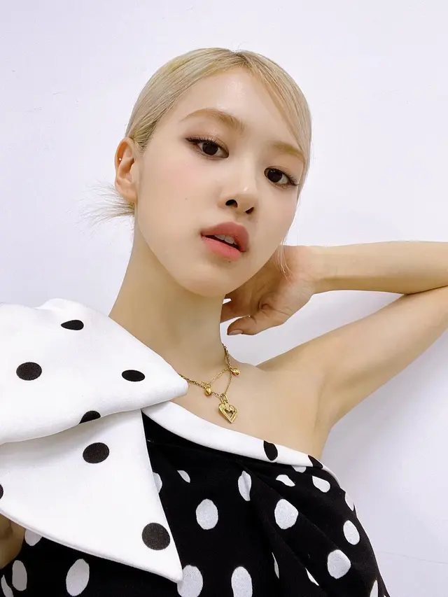 Rose Blackpink. (Instagram/ roses_are_rosie)