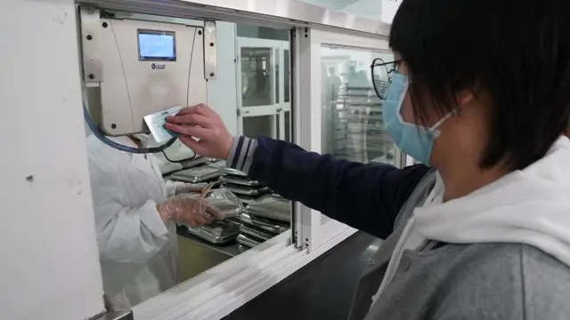 7 Potret Kantin Sekolah di China yang Beradaptasi Karena Pandemi Corona