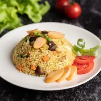 ilustrasi nasi goreng/jcomp by Freepik