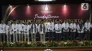 Ketua Umum Partai Gerindra Prabowo Subianto (tengah) bersama jajaran pengurus Partai Gerindra mendaftarkan partai politiknya sebagai calon peserta Pemilu 2024 di Kantor KPU, Jakarta, Senin (8/8/2022). Pada hari kedelapan ini, KPU menerima pendaftaran empat partai politik di antaranya Partai Republiku Indonesia, Partai Hati Nurani Rakyat (Hanura), Partai Gerindra, dan Partai Kebangkitan Bangsa (PKB). (Liputan6.com/Johan Tallo)