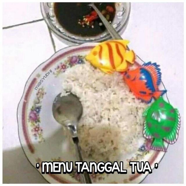 7 Potret Makanan di Tanggal Tua Ini Bikin Sedih
