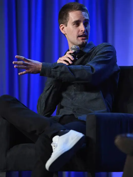 Pulau pribadi bernama Laucala Island Resort, Fiji, dipilih Evan dan Miranda untuk berbulan madu. Dengan keindahan alamnya, hamparan Samudera Pasific yang begitu luas juga bisa dinikmati dari pulau itu. (AFP/Bintang.com)