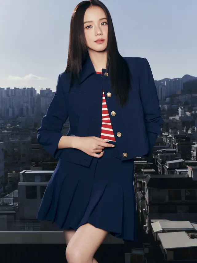 Dari Playful hingga Elegan, 8 Gaya Jisoo BLACKPINK Bintangi Kampanye Spring 2025 Tommy Hilfiger