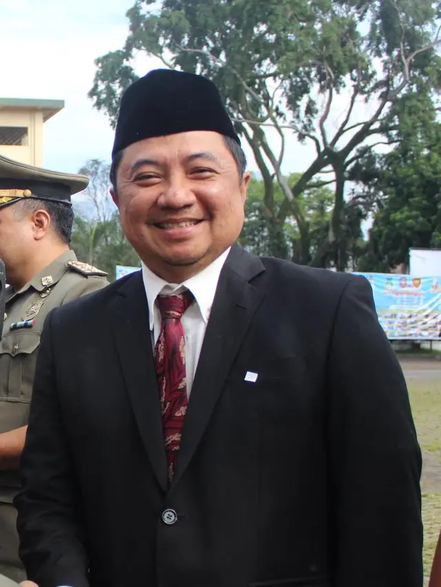 Rektor UNiversitas Garut (Uniga) Abdusy Syakur Amin