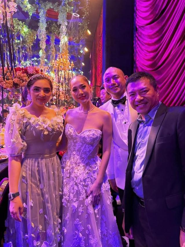 10 Potret Resepsi Pernikahan BCL dan Tiko Aryawardhana, Tamunya Bertabur Bintang