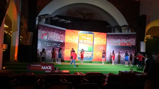 Telkomsel bekerja sama dengan SuperSoccer TV meluncurkan VideoMAX SuperSoccer TV.