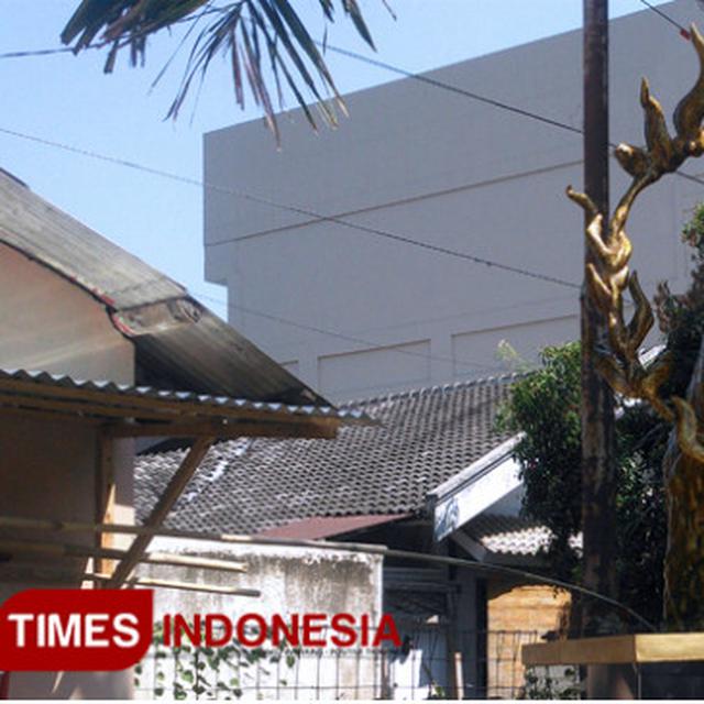 Cerita Magis Di Balik Patung Singo Ulung Bondowoso Regional Liputan6 Com