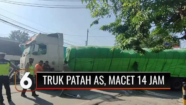 Truk trailer yang membawa 40 ton kalsium asal China patah as lantaran tidak kuat menanjak di Jalan Raya Cerme, Kabupaten Gresik, Jawa Timur. Akibatnya arus lalu lintas macet panjang selama 14 jam karena truk menutupi jalan.