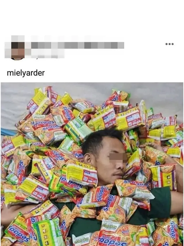 6 Status Facebook Orang Pamer Kekayaan Ini Bikin Geregetan