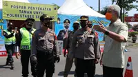 Gubernur Jawa Tengah, Ganjar Pranowo meminta semua pihak siaga menanggulangi jebolnya sejumlah pintu penyekatan pemudik di Jabodetabek.