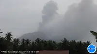 Gunung Ibu di Pulau Halmahera, Maluku Utara, kembali erupsi pada Senin (15/1/2024), pukul 11.03 WIT. (Liputan6.com/ Dok Magma ESDM)