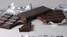 Dalam dark chocolate terdapat kandungan yang membuat Anda menjadi lebih bahagia dan mengembalikan mood untuk menjalani aktivitas pasca patah hati. (Istimewa)
