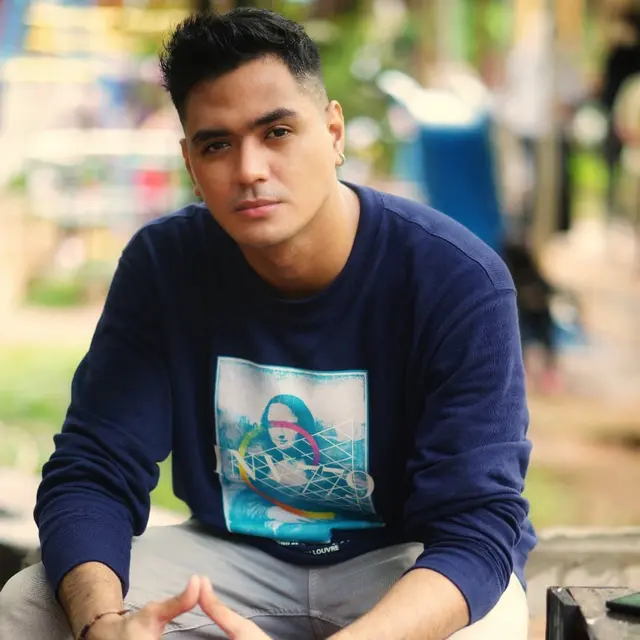 Berikan Klarifikasi, Ini 6 Potret Ricky W Miraza yang Dituding Selingkuhan Kalina Ocktaranny