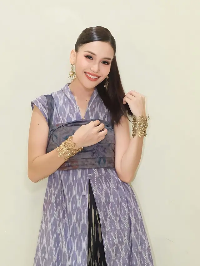 Berbagai OOTD Tampak Keren Ia Kenakan