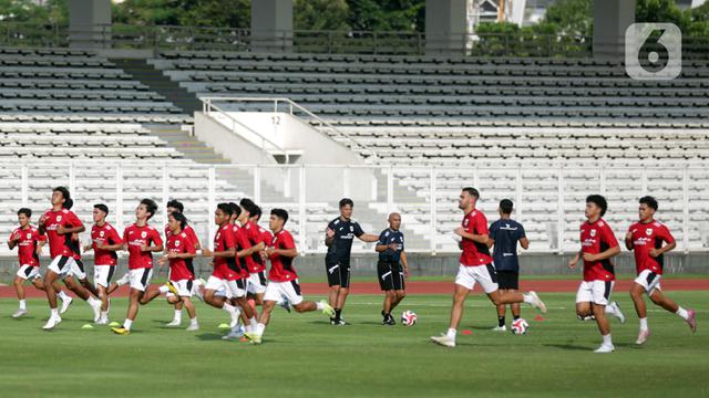Persiapan Piala AFF U-23 2025, Garuda Muda Gelar Latihan Terbuka di Stadion Madya GBK