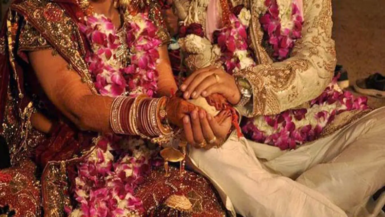 Gadis Ini Tak Mau Nikah Muda Malah Bayar RP 326 Juta