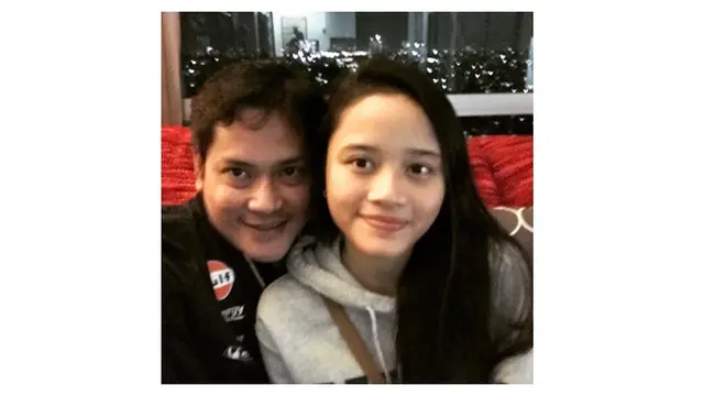 6 Potret Cantik Anak Onky Alexander 'Catatan Si Boy' yang Beranjak Dewasa