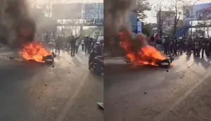 Pawai Sumpah Pemuda Berujung Bentrok di Makassar, Sepeda Motor Hangus Dibakar