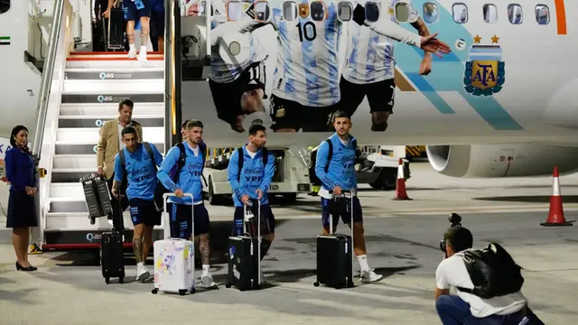 Jelang Piala Dunia 2022, Lionel Messi Bersama Timnas Argentina Tiba di Qatar