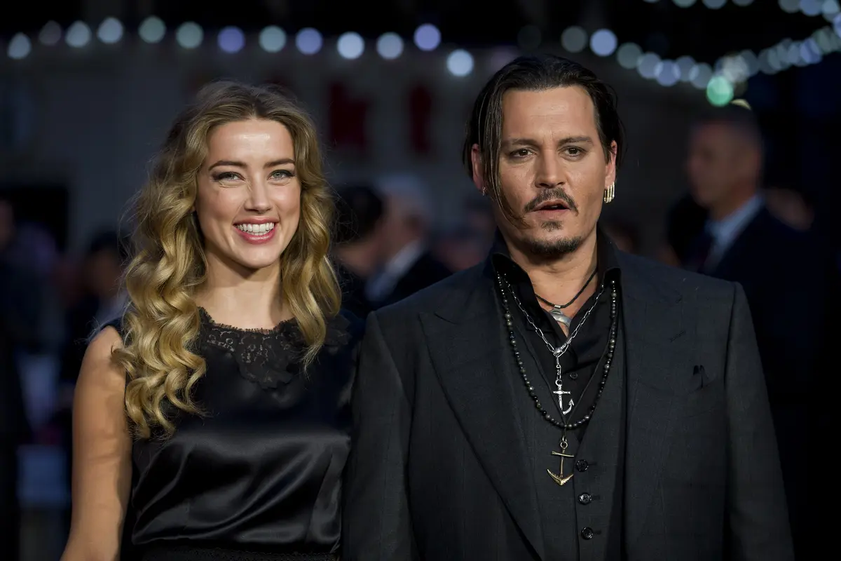 [Bintang] Johnny Depp - Amber Heard