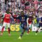Ousmane Dembele dari PSG mencetak gol dari titik penalti yang menjadi gol pembuka timnya selama pertandingan final Liga Champions antara Paris Saint-Germain dan Arsenal di Budapest, Hongaria, Sabtu, 30 Mei 2026. (AP Photo/Andreea Alexandru)