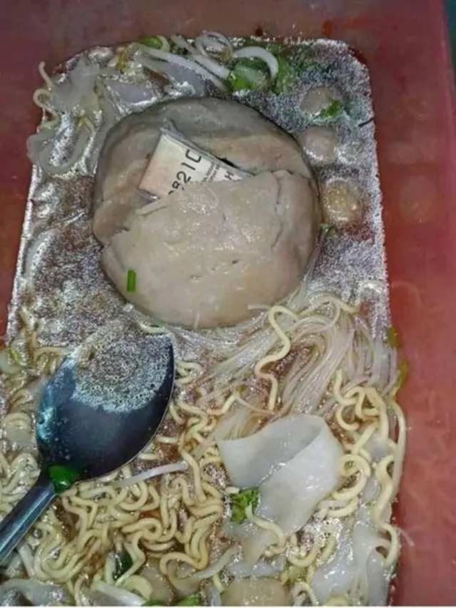 6 Potret Bakso Nyeleneh Mulai dari Warna hingga Isiannya Ini Bikin Tepuk Jidat