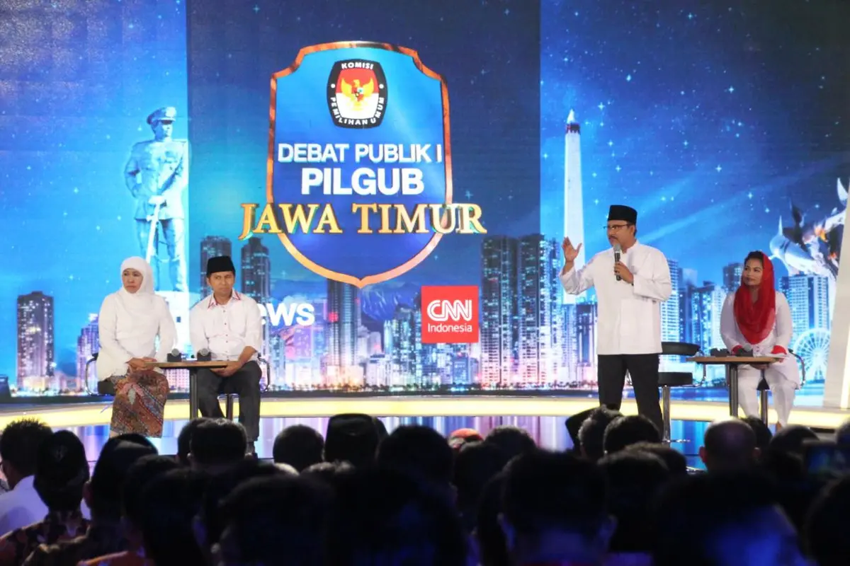 Debat kandidat pemilihan gubernur dan wakil gubernur (Pilgub) Jawa Timur. (Liputan6.com/Dian Kurniawan)