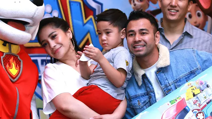 [Fimela] Raffi Ahmad dan Nagita Slavina
