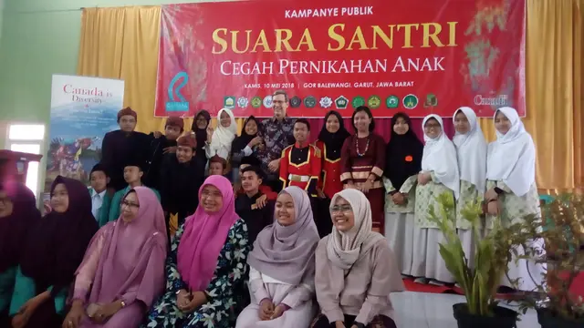 Ratusan santri garut deklarasi cegah pernikahan dini
