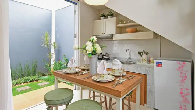 Desain Ruang Makan Semi Outdoor Terpopuler di 2024, Nyaman dan Luas